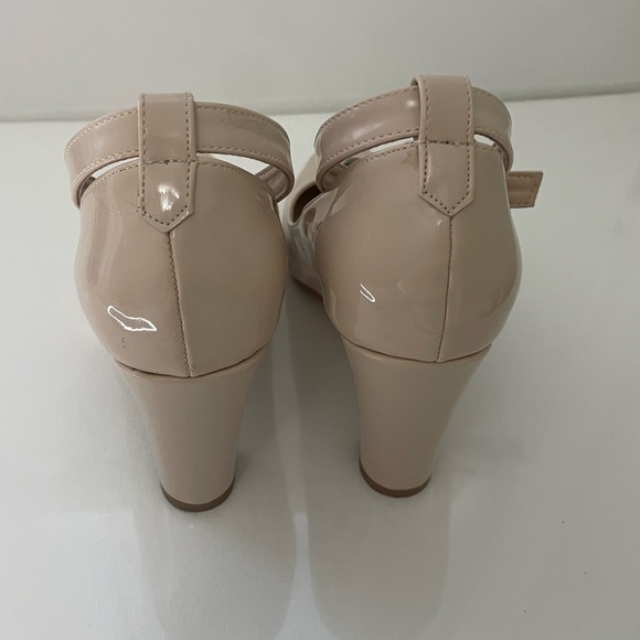 Boutique Heels - Picture 3 of 4